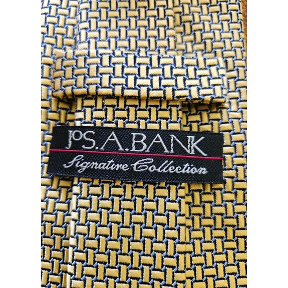 Jos A Bank Signature Collection Silk Tie Gold & Blue Geometric Business Formall - Picture 1 of 6